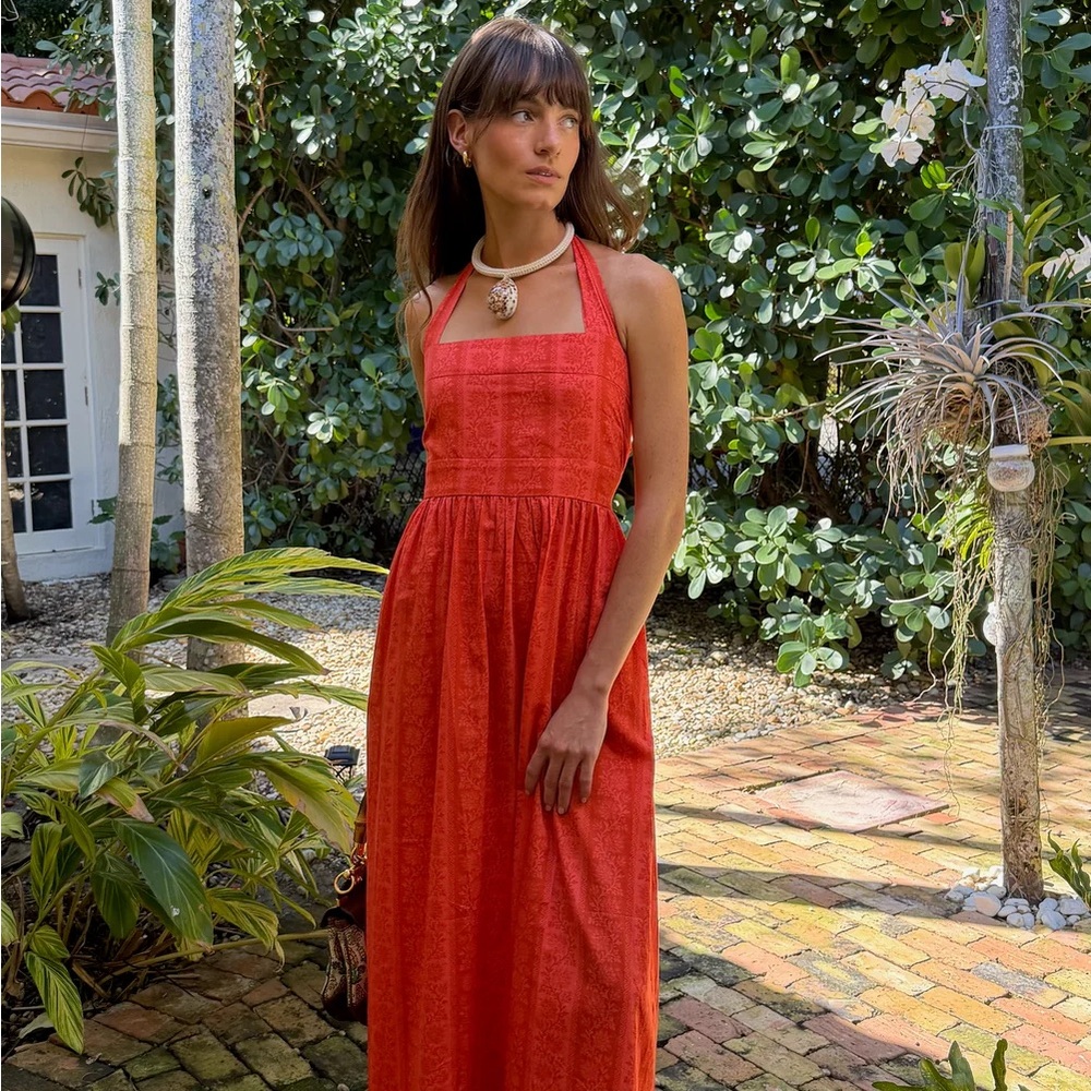 La Maregold Annabel Followsuit Collab Dress! Size XS. Gorgeous coral!